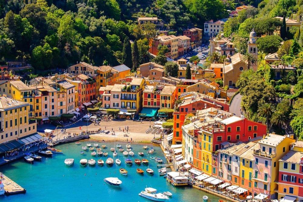 A 2 Passi Dal Centro Appartement Genua Buitenkant foto